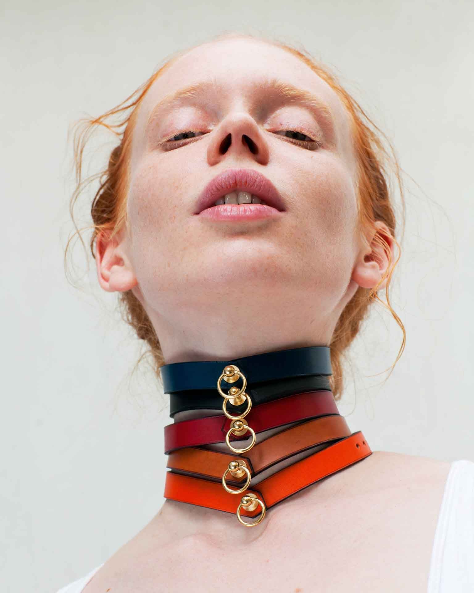 O Ring Choker Brown